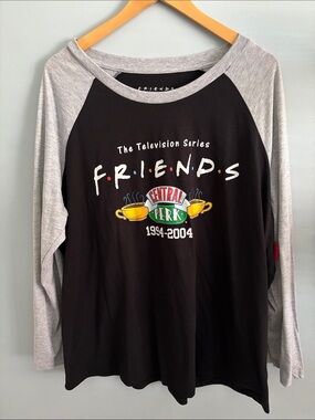 licensed Friends Raglan long-sleeve Tee Size 1X NWT